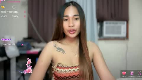 Snapshot of infernoglow_vex chatting on June 5, 2026, 12:33 pm Ms. Vex online show from June 5, 2026, 12:33 pm