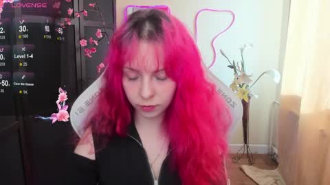 Ilona online show from May 3, 2026, 1:00 am