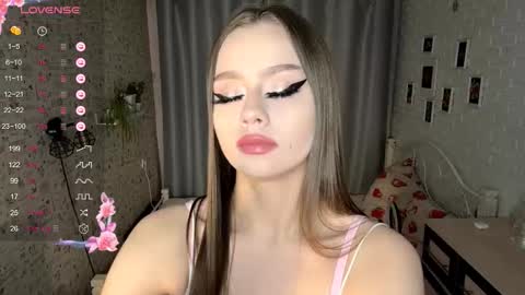 Snapshot of infinitina chatting on September 21, 2025, 9:49 pm Keily online show from September 21, 2025, 9:49 pm