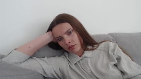 Sweet girl online show from April 21, 2026, 8:31 am