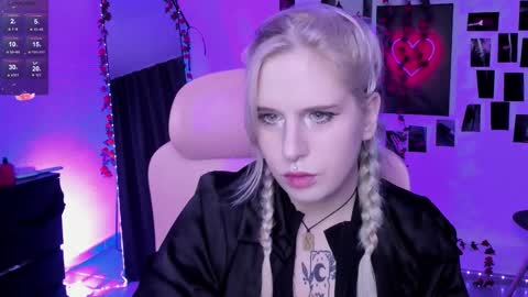 Roki online show from November 2, 2025, 7:49 pm