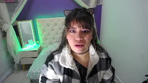 Ingrid petite online show from January 16, 2025, 2:41 am