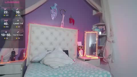 Ingrid petite online show from March 6, 2025, 3:13 am