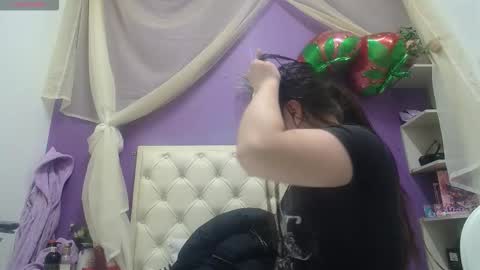 Ingrid petite online show from September 12, 2025, 9:59 pm