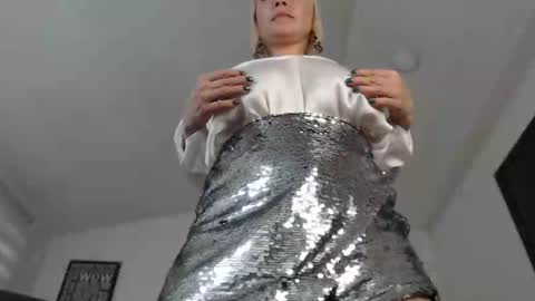 Snapshot of ingridbergman chatting on February 24, 2025, 1:31 pm            online show from February 24, 2025, 1:31 pm