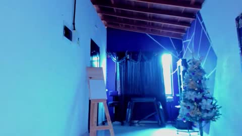 demon online show from December 4, 2025, 3:54 pm