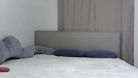 inkcouple27 online show from February 1, 2026, 3:49 am