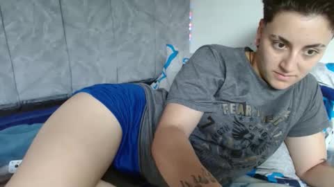 lyan onlyfans n linda online show from September 23, 2025, 4:43 pm