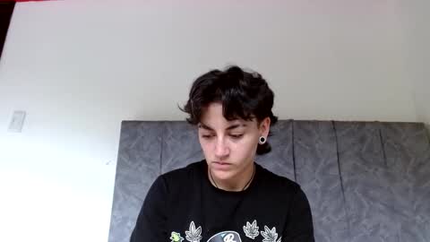 lyan onlyfans n linda online show from November 16, 2025, 4:12 pm