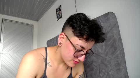 lyan onlyfans n linda online show from April 30, 2026, 8:26 pm