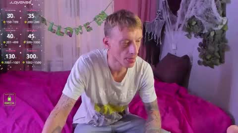 Snapshot of inkedjamesx chatting on October 29, 2025, 10:50 am James online show from October 29, 2025, 10:50 am