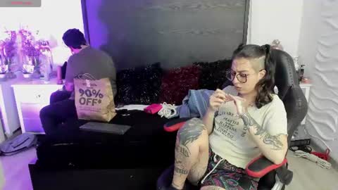 inkedsinners_ online show from June 18, 2026, 11:03 am