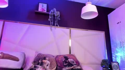 Snapshot of inndrahot chatting on March 7, 2026, 3:36 am Indra online show from March 7, 2026, 3:36 am