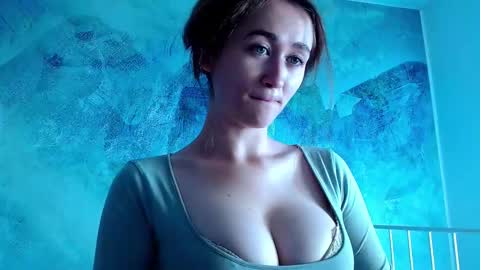 Snapshot of innnita chatting on September 22, 2025, 3:25 pm Lina online show from September 22, 2025, 3:25 pm