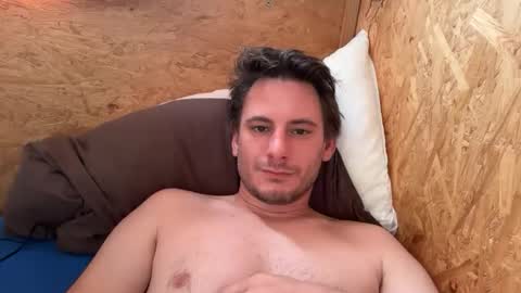 Snapshot of innocent__bystander chatting on November 21, 2025, 10:14 am innocent__bystander online show from November 21, 2025, 10:14 am