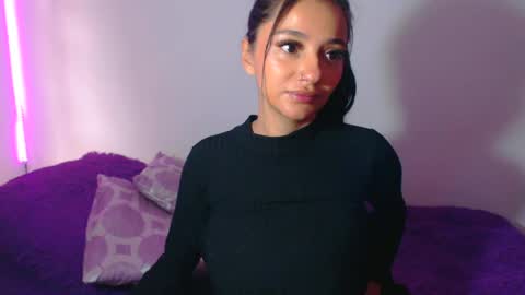 Snapshot of innocent_fox chatting on June 20, 2026, 4:43 pm Abril online show from June 20, 2026, 4:43 pm