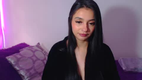 Snapshot of innocent_fox chatting on July 12, 2026, 7:38 pm Abril online show from July 12, 2026, 7:38 pm