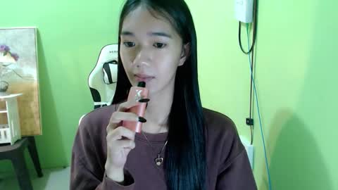 Snapshot of innocent_reign69 chatting on October 31, 2025, 11:06 pm Reign online show from October 31, 2025, 11:06 pm