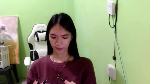 Snapshot of innocent_reign69 chatting on November 6, 2025, 1:50 am Reign online show from November 6, 2025, 1:50 am