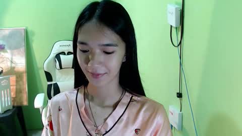 Snapshot of innocent_reign69 chatting on November 6, 2025, 6:42 pm Reign online show from November 6, 2025, 6:42 pm