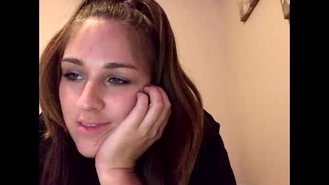 Snapshot of innocentlilsarah chatting on October 17, 2025, 5:21 am innocentlilsarah online show from October 17, 2025, 5:21 am