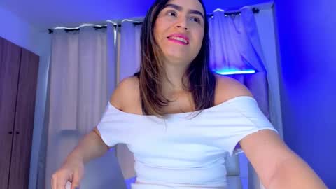 Innoocent Luna online show from November 2, 2025, 4:42 pm