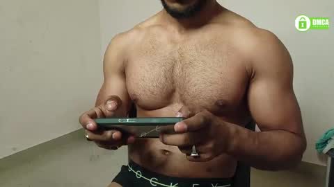 Snapshot of insanestud_miles chatting on December 29, 2024, 3:03 pm Miles online show from December 29, 2024, 3:03 pm