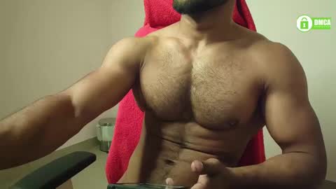 Snapshot of insanestud_miles chatting on February 5, 2025, 6:04 pm Miles online show from February 5, 2025, 6:04 pm