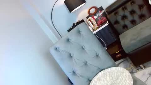 insatiable_queen16 online show from December 13, 2025, 8:04 pm