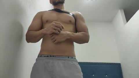 INSTAGRAM  camilodlx online show from December 5, 2025, 7:43 pm