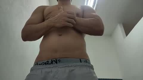 INSTAGRAM  camilodlx online show from December 15, 2025, 3:27 pm