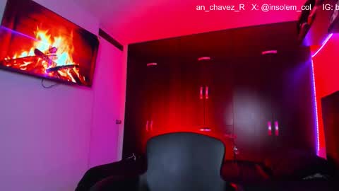 Snapshot of insolemnia chatting on October 18, 2025, 8:15 am Brayan Chavez online show from October 18, 2025, 8:15 am