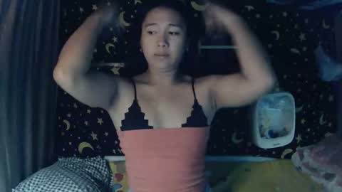 Snapshot of insulting_whoreifica chatting on November 3, 2025, 9:32 am MAXINE online show from November 3, 2025, 9:32 am