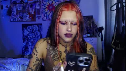 Snapshot of insunnity666 chatting on October 1, 2025, 8:31 am Insunnity666 online show from October 1, 2025, 8:31 am