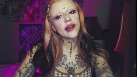 Snapshot of insunnity666 chatting on October 8, 2025, 8:17 pm Insunnity666 online show from October 8, 2025, 8:17 pm