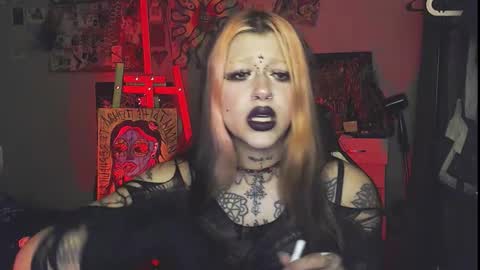 Insunnity666 online show from November 20, 2025, 8:41 pm