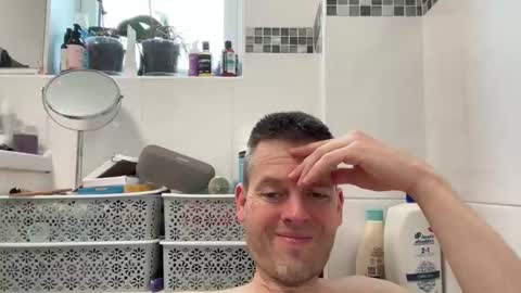 InterestedHun online show from October 10, 2025, 8:46 am