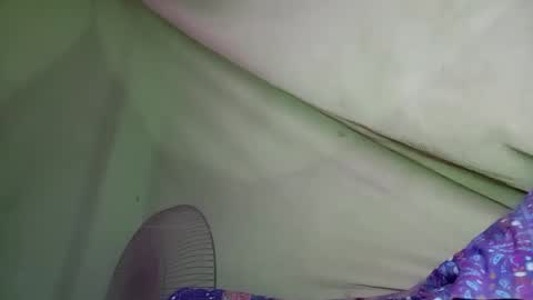 interne8famous online show from November 6, 2025, 1:56 pm