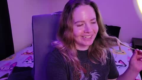 Snapshot of internetfairy_xo chatting on February 27, 2026, 8:36 am Faye online show from February 27, 2026, 8:36 am