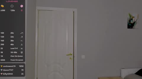 Snapshot of internetsexplorer chatting on February 18, 2025, 1:22 pm Bernadette  Join  online show from February 18, 2025, 1:22 pm