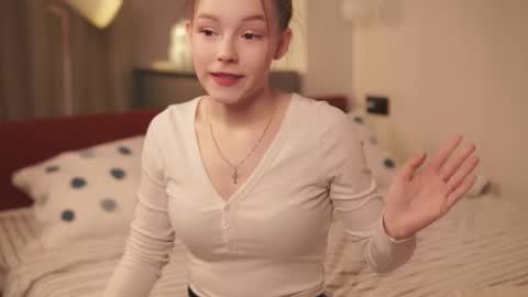 Avie online show from March 6, 2026, 4:25 pm