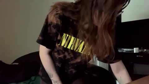 Snapshot of intothewoodswego chatting on February 25, 2026, 12:15 pm IntoTheWoodsWeGo online show from February 25, 2026, 12:15 pm