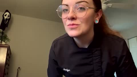 Snapshot of intothewoodswego chatting on March 4, 2026, 9:43 pm IntoTheWoodsWeGo online show from March 4, 2026, 9:43 pm