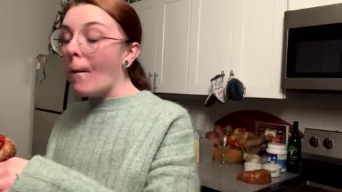 Snapshot of intothewoodswego chatting on March 6, 2026, 11:23 pm IntoTheWoodsWeGo online show from March 6, 2026, 11:23 pm