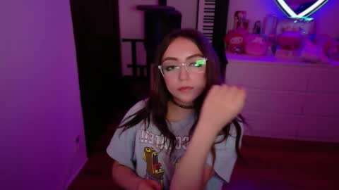invisibledollx online show from May 16, 2026, 4:53 am