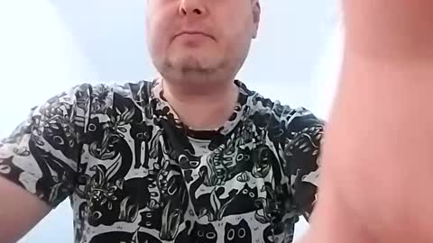 ionutionut333333 online show from March 22, 2026, 5:05 pm