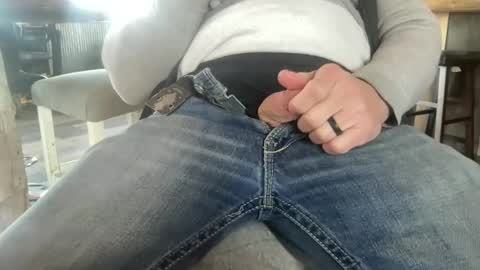 Snapshot of iowafarmcock chatting on February 16, 2025, 4:21 pm iowafarmcock online show from February 16, 2025, 4:21 pm