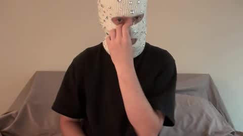 ipoundsissys online show from December 21, 2025, 10:50 pm