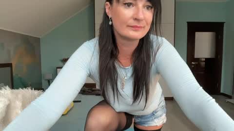 iracherrynow online show from April 30, 2026, 8:20 am