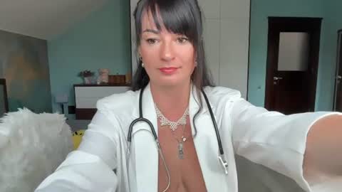 Snapshot of iracherrynow chatting on July 20, 2026, 7:00 am iracherrynow online show from July 20, 2026, 7:00 am